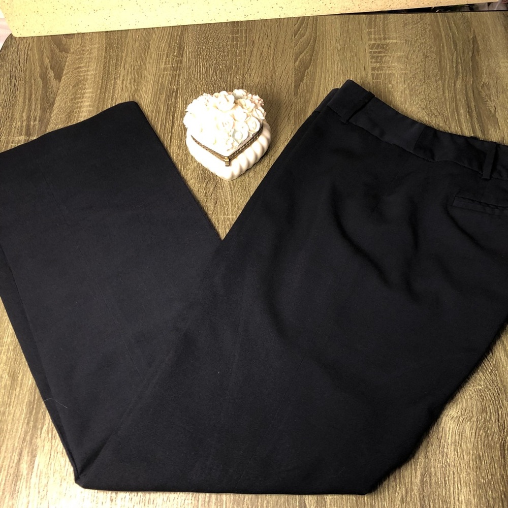 Ann Taylor Signature fit navy slacks